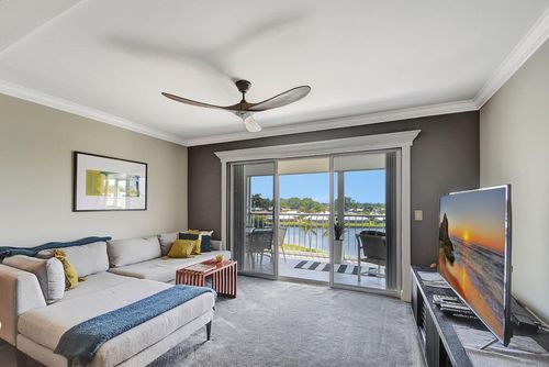 ph-8-300 John F Kennedy Dr, Atlantis, FL, 33462-1173 | Card Image