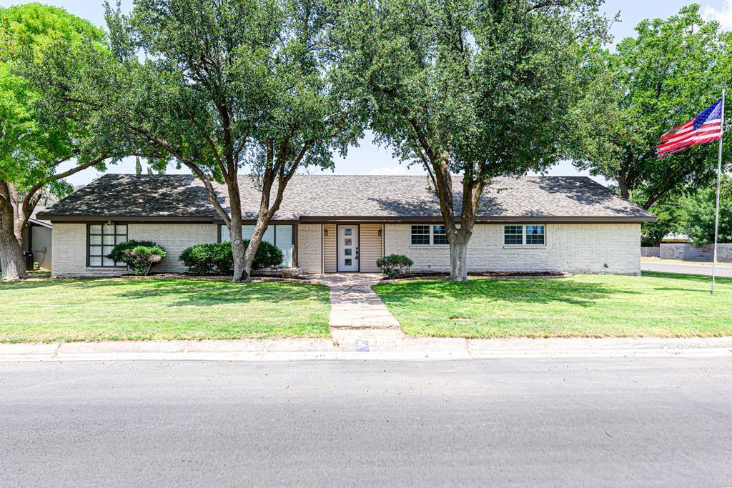 Sentinel Dr, Midland, TX 79701