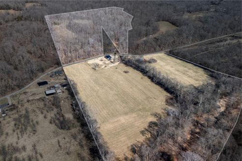 222 Gillum Hollow Rd, Indian Mound, TN, 37079-5383 | Card Image