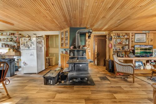 583 N Dexter Rd, Dexter, ME, 04930-2328 | Card Image