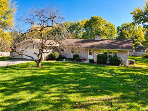 26150 Vista, Elkhart, IN, 46517 | Card Image