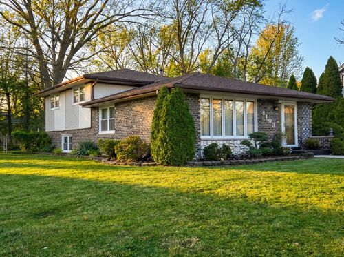 8103 Gladys Ln, Palos Hills, IL, 60465-1466 | Card Image