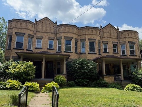 4309 Clinton Ave, Cleveland, OH, 44113-2830 | Card Image