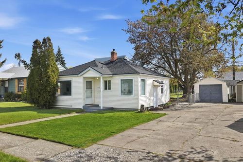 6116 N Lincoln St, Spokane, WA, 99205-6531 | Card Image