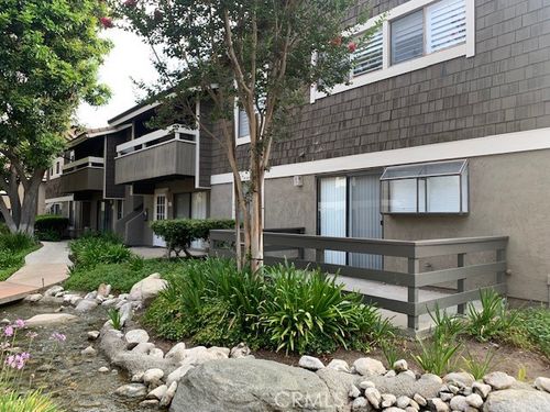 118 Streamwood, Irvine, CA, 92620-1939 | Card Image