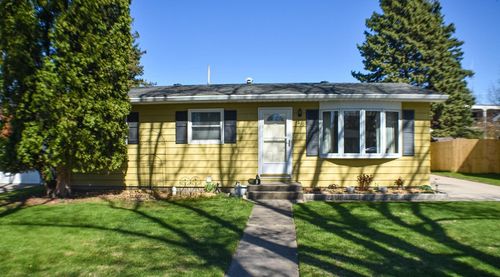 1410 19 1/2 St S, Moorhead, MN, 56560-4722 | Card Image