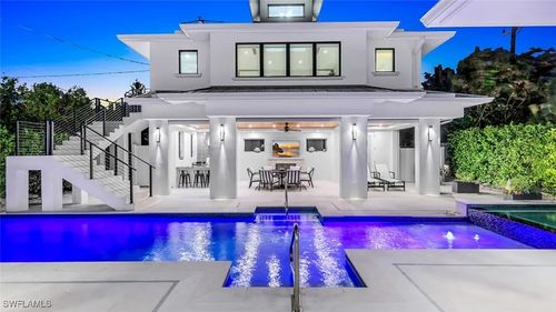 739 5th Ave N, NAPLES, FL, 34102-5503 | Card Image