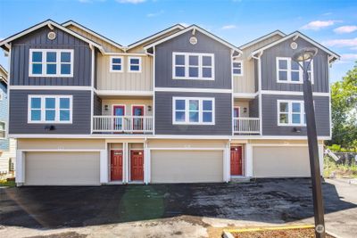 3415 S 144th Lane, Townhouse with 3 bedrooms, 1 bathrooms and 2 parking in Tukwila WA | Image 2