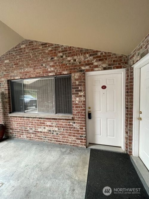 apt-4-5701 200th St Sw, Lynnwood, WA, 98036-6522 | Card Image