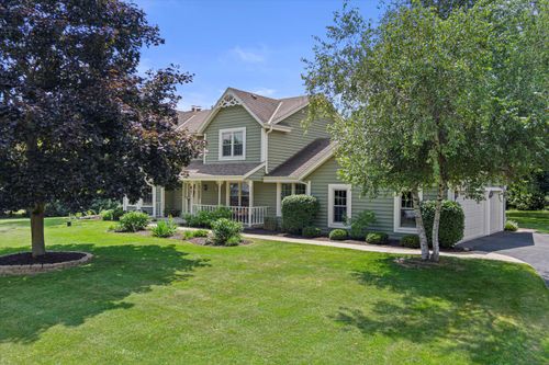 3026693 Lillian Dr, Hartland, WI, 53029-9092 | Card Image