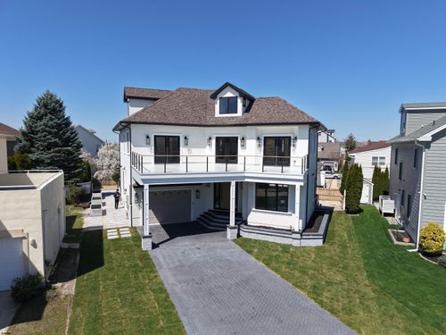 31 Seaside Ct, MARGATE CITY, NJ, 08402-1670 | Card Image