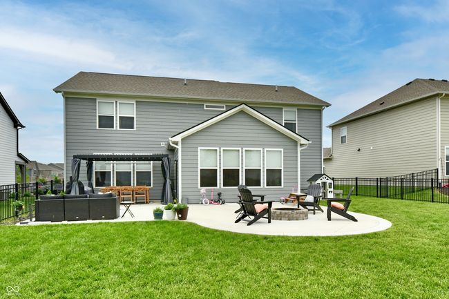 Back yard | Image 74