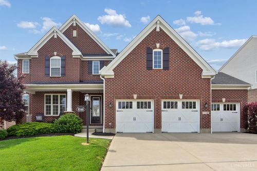 9346 Gardenside Ln, Loveland, OH, 45140-1605 | Card Image