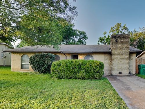 117 Cooper St, Cedar Hill, TX, 75104-2775 | Card Image