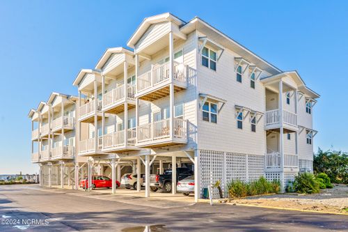 110-704 E Moore St, Southport, NC, 28461-4029 | Card Image