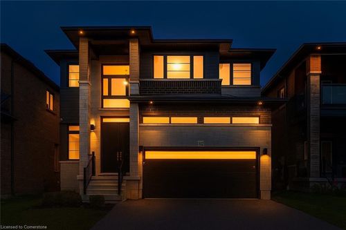 102 Greenwich Ave, Stoney Creek, ON, L8J0L6 | Card Image