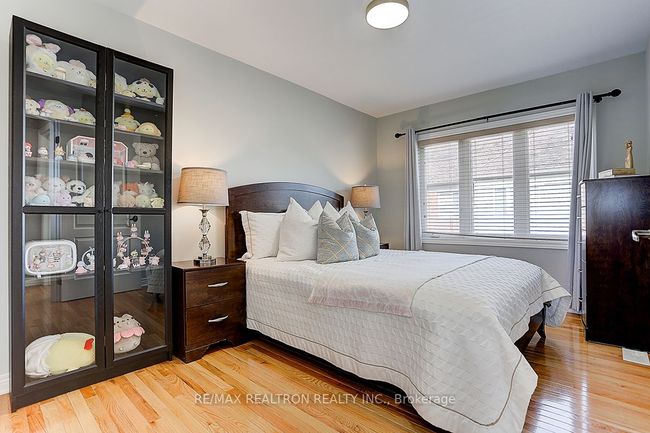 2 Henry Peters Lane, House attached with 3 bedrooms, 3 bathrooms and null parking in Vaughan ON | Image 26