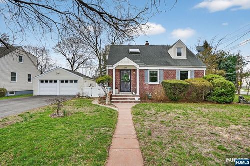 200 Rambler Ave, New Milford, NJ, 07646-2516 | Card Image