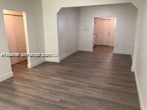 6-30 S Shore Dr, Miami Beach, FL, 33141-3930 | Card Image