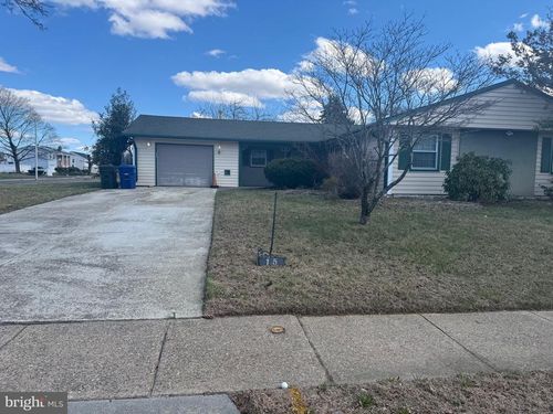 15 Toledo Ln, Willingboro, NJ, 08046-3720 | Card Image