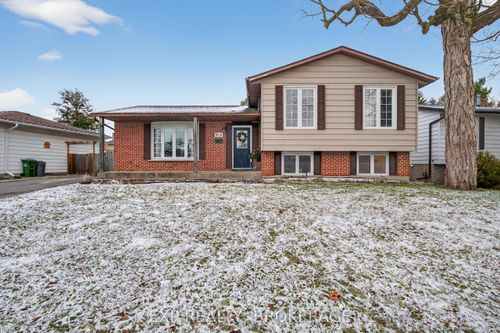 918 Cresthill St, Kingston, ON, K7P1H7 | Card Image