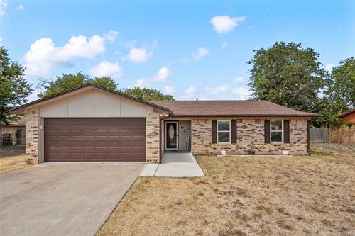 104 Russell Ln, Hewitt, TX, 76643-3421 | Card Image
