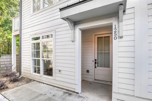 1250 Oxley Ln Nw, Atlanta, GA, 30307-2958 | Card Image