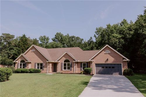 180 Jay Trl, Fayetteville, GA, 30215-5752 | Card Image