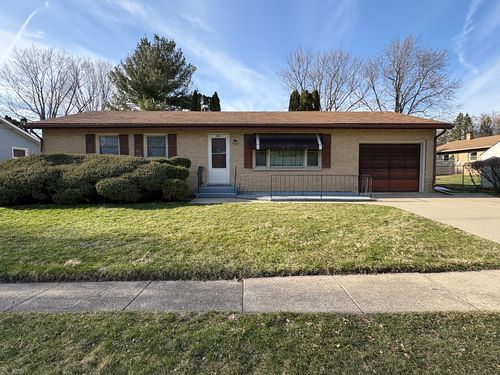 215 Phyllis Ave, Rochelle, IL, 61068-2129 | Card Image