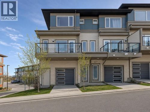 501 River Heights Dr, Cochrane, AB, T4C2L3 | Card Image