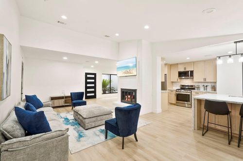 3327 Freshmeadows Dr, Houston, TX, 77063-6201 | Card Image