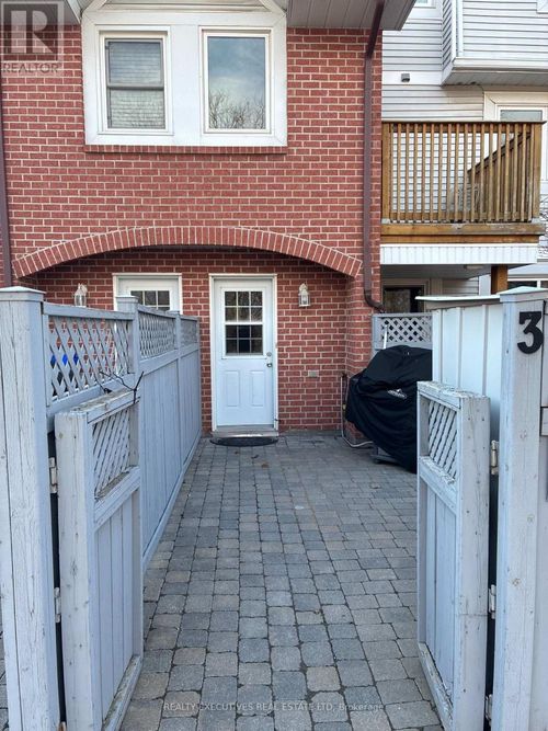 3-315 Mullett St, Carleton Place, ON, K7C4J6 | Card Image