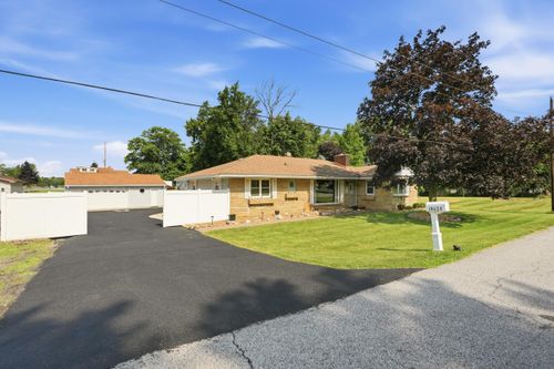 10624 Bailey St, Saint John, IN, 46373 | Card Image