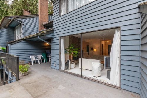 856 Frederick Rd, North Vancouver, BC, V7K2Y3 | Card Image