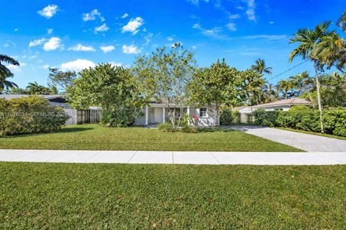 8230 Sw 63rd Pl, Miami, FL, 33143-8043 | Card Image