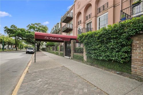 209-3000 St Charles Avenue, New Orleans, LA, 70115 | Card Image