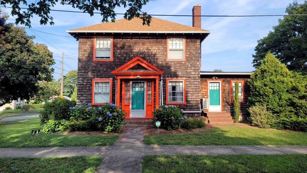 Mina St, New Bedford, MA 02744