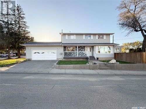 11 Conlin Dr, Swift Current, SK, S9H3A7 | Card Image