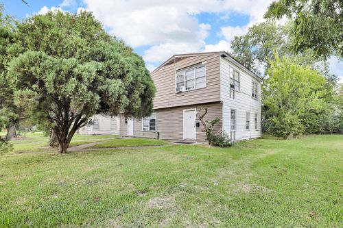 1228 5th Ave N, Texas City, TX, 77590-7532 | Card Image