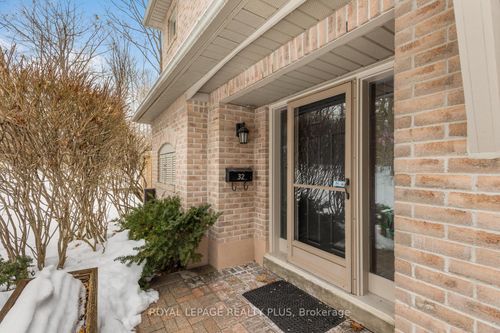 32-5490 Glen Erin Dr, Mississauga, ON, L5M5R4 | Card Image