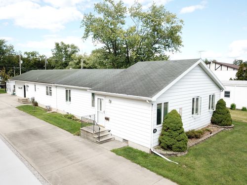 212 E Waupansie St, Dwight, IL, 60420-1128 | Card Image