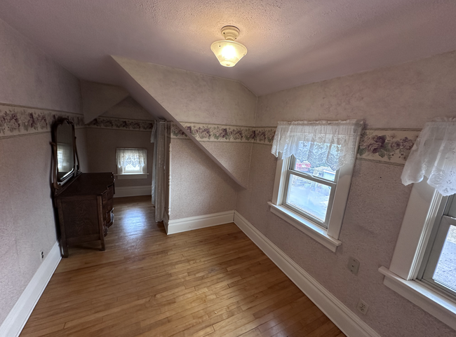Bedroom #4 | Image 14
