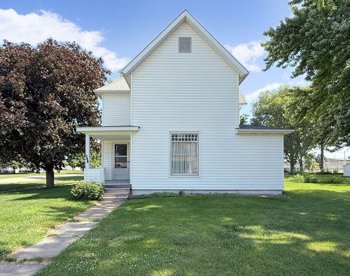 211 E 4th Ave, Woodhull, IL, 61490-5082 | Card Image