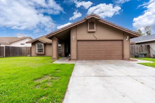 2408 Beatrice Ln, Modesto, CA, 95355-8829 | Card Image
