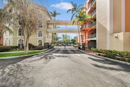 apt-405-1640 Presidential Way, West Palm Beach, FL, 33401-1844 | Card Image