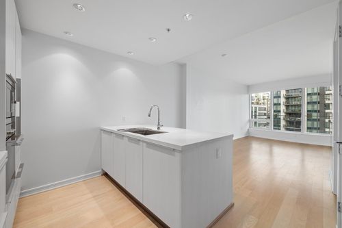 905-1661 Ontario St, Vancouver, BC, V5Y0C3 | Card Image