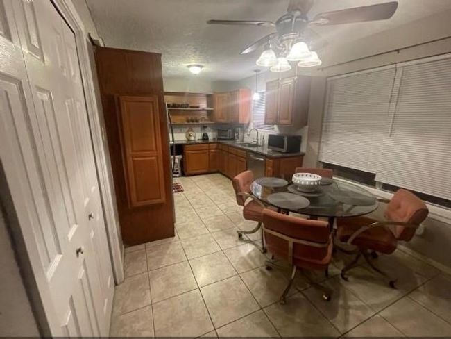 5711 Toddington Rd, House other with 4 bedrooms, 2 bathrooms and null parking in Humble TX | Image 9