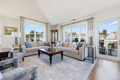420-77 Havemeyer Ln, Stamford, CT, 06902 | Card Image