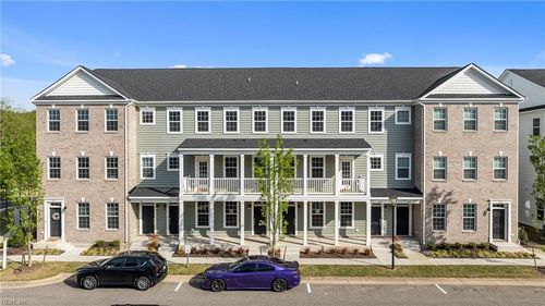 828 Riverfall Ave, Hampton, VA, 23666-4409 | Card Image