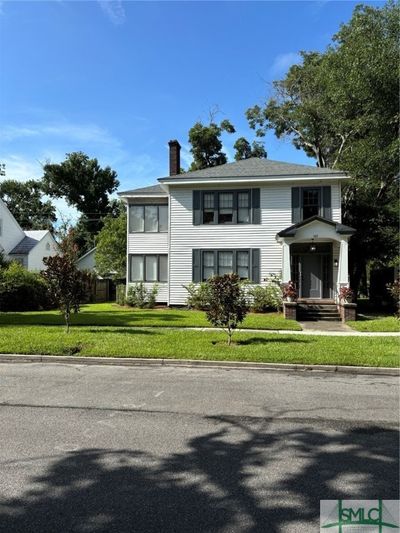 123 E 55th Street, Home with 6 bedrooms, 2 bathrooms and null parking in Savannah GA | Image 1